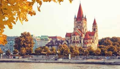 ercorrendo uma pitoresca paisagem alpina, chegaremos à fronteira da Áustria e continuaremos até sua capital, a cidade imperial de Viena. Chegada e hospedagem. 11.