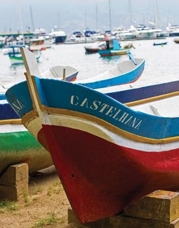 Em Castelhanos, restaurantes oferecem excelentes pratos à base de peixes e frutos do mar.