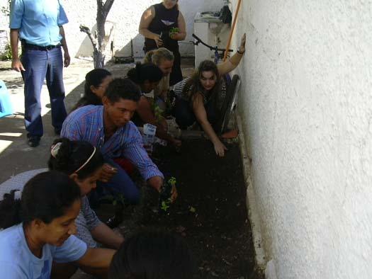 FOTO: BIESKI, 2005, Equipe de Usuarios tendo aula