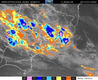 Na primeira imagem (00:00 UTC do dia 11) notase uma célula convectiva com temperatura de topo entre -60 e -70 C sobre a cidade do Rio de Janeiro.