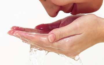 Gel desifetante de las manos personalcare Manter bons hábitos de higiene é essencial para a saúde uma vez que é a forma mais eficaz de evitar microrganismos noviços para saúde.