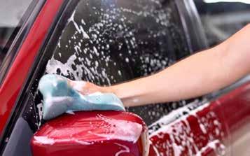 Limpeza enérgica de jantes Nuestra gama de mantenimiento del automóvil incluye una multiplicidad de productos y soluciones para el lavado y protección de vehículos, dando respuesta a las necesidades