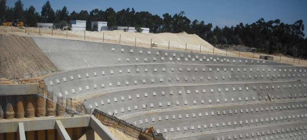 métodos de furação adaptados às condições do terreno.