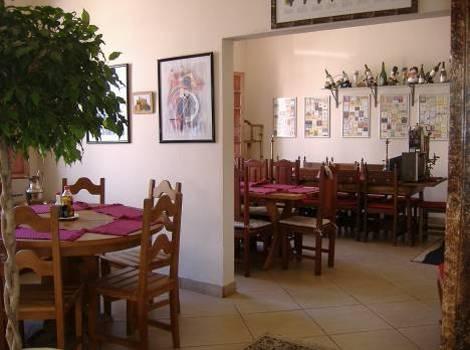 Histórico O restaurante Pizzaria na Lenha pertence ao senhor Vagner de Simoni e foi comprado em 1994 quando chegou em Santa Rita do Sapucaí
