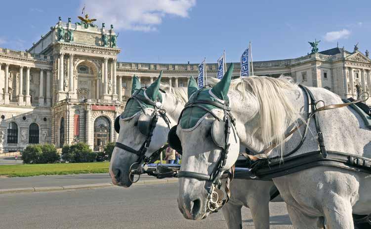 Palácio Hofburg, Viena / Áustria Áustria de Luxo Sua viagem de Luxo p Hotéis de 5 estrelas p Transporte de carro em primeira classe p Podemos adaptar qualquer outro trajeto pela Áustria neste estilo