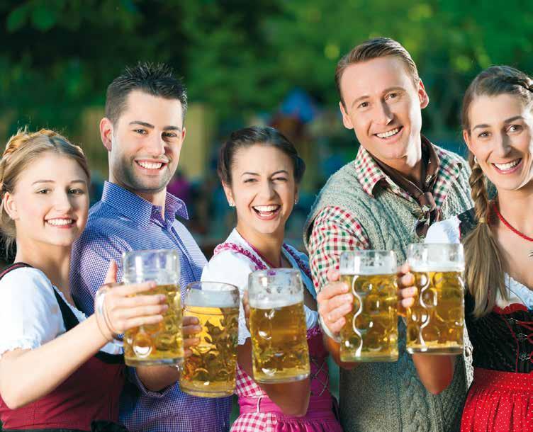 Aproveite para provar uma lager escura ou uma cerveja da estação como a Bock, sempre acompanhadas de deliciosas comidas alemãs. Hospedagem no Hotel Mövenpick Frankfurt City****.