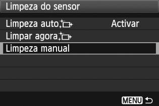 Antes de limpar o sensor, retire a objectiva da câmara. 1 Seleccione [Limpeza do sensor]. No separador [6], seleccione [Limpeza do sensor] e carregue em <0>. 2 Seleccione [Limpeza manual].