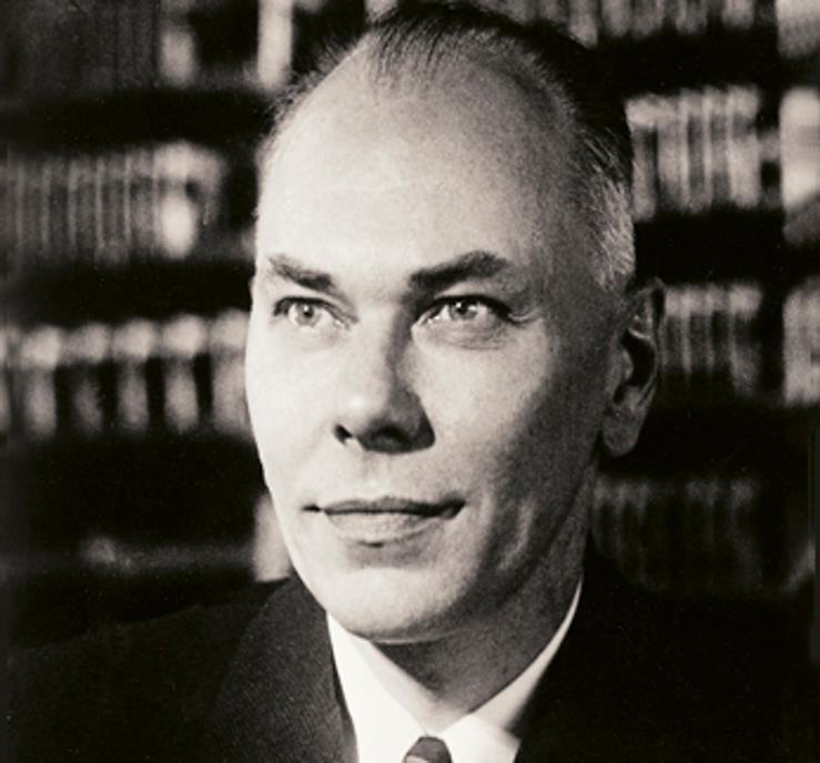 PRIMEIROS COMPUTADORES DE GRANDE PORTE Howard Aiken (1900-1973, Estados Unidos) Foi o engenheiro principal no desenvolvimento do computador Harvard Mark I da IBM.