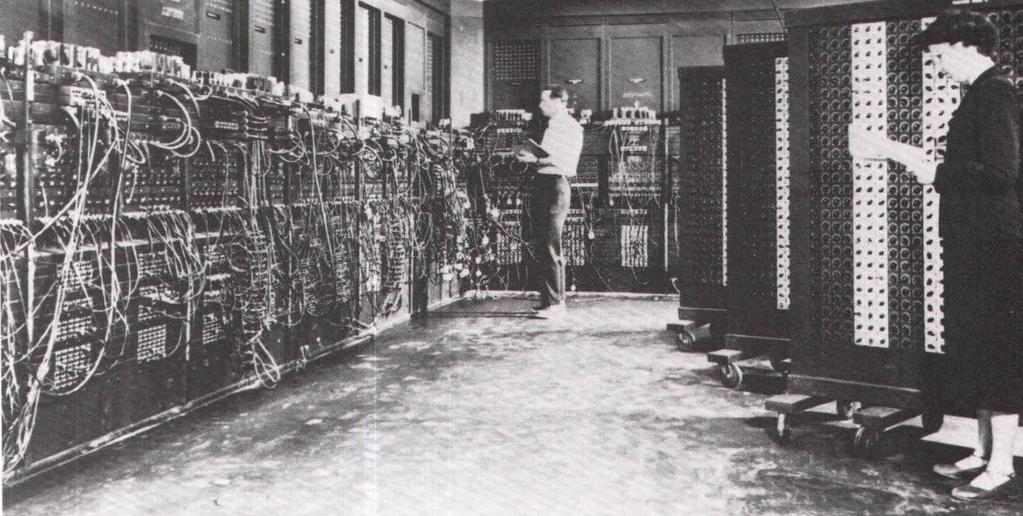 PRIMEIROS COMPUTADORES ELETRÔNICOS DIGITAIS 1945 d.