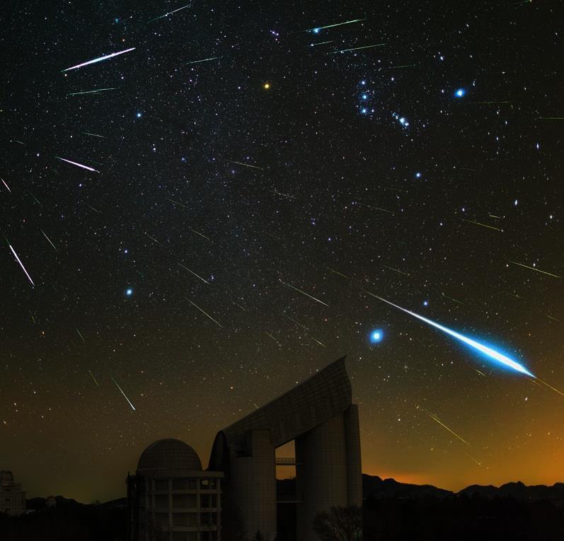 Chuva de meteoros Geminidas, fotografada em dezembro de 2015 no Observatório de Xinglong, China. Créditos: Steed Yu e NightChina.