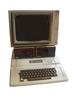 Apple II (1977) Primeiro
