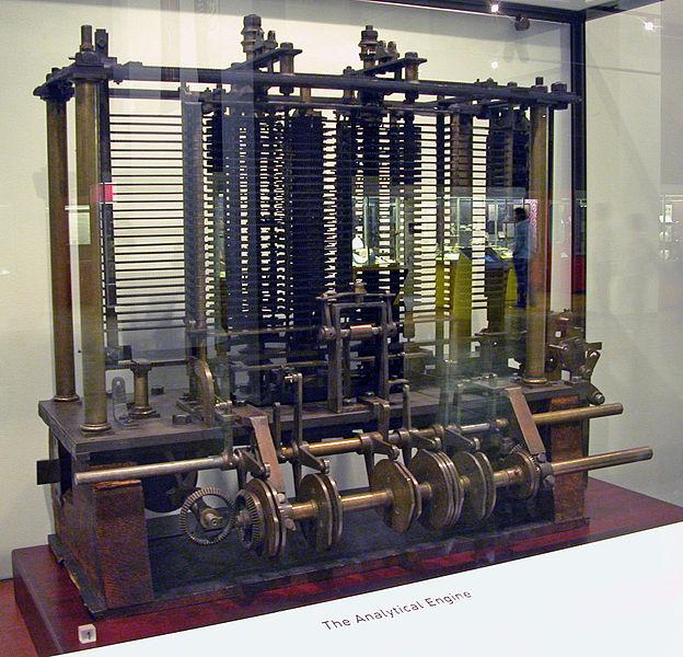 Máquina Anaĺıtica Outro computador mecânico projetado por Babbage (1834). Muito mais complexo que a Máquina de Diferenças. Primeiro computador de propósito geral.
