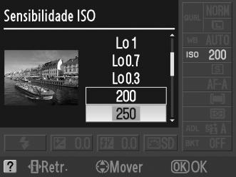 Sensibilidade ISO A sensibilidade ISO é o equivalente digital à velocidade da película.