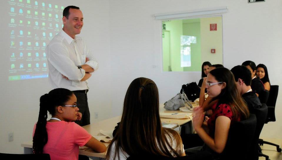 Projetos da Fundação Siemens Escola Formare A escola Formare foi inaugurada em 2012, baseada na parceria entre a Siemens Brasil, Fundação