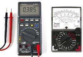 LISTA DOS COMPONENTES T Transformador com entrada em 110/220 volts, com saída de 15 + 15 ou 16 +16 volts, center tape, 1 amper; D(1 e 2) Diodos