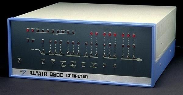 ..) Altair (Intel 8080) (1974)