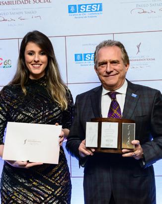 Aconteceu na noite do último dia 12 de dezembro, em Brasília, a solenidade de entrega do Prêmio Cbic de Responsabilidade Social Troféu Paulo Safady Simão aos vencedores da edição 2017.