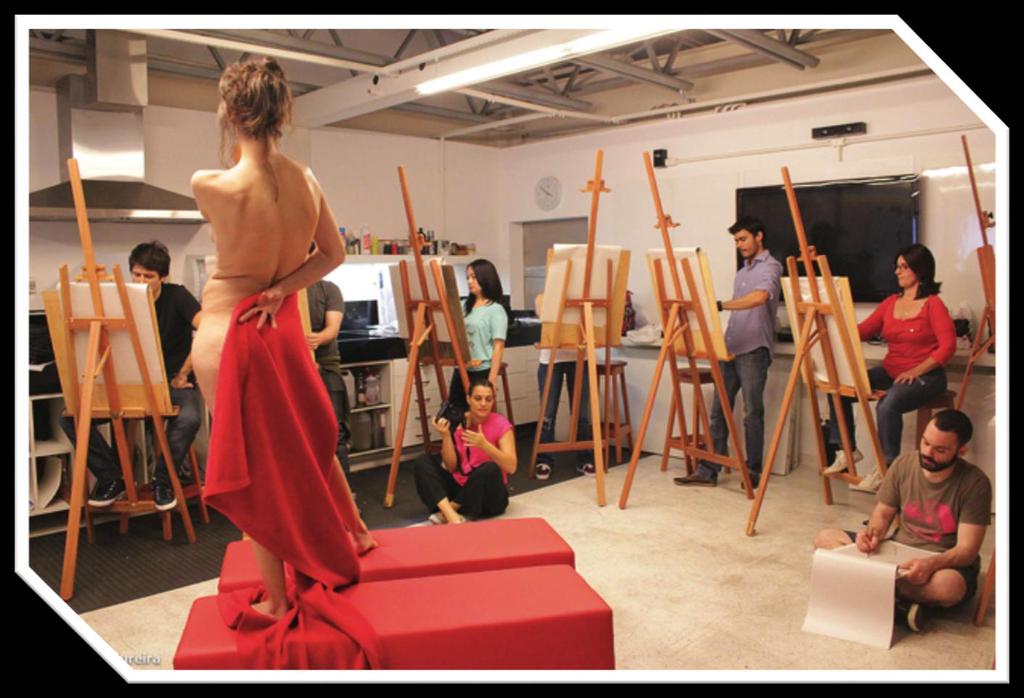 Na primeira escola que frequentou, tinha que desenhar modelos vivos, pessoas posando imóveis.