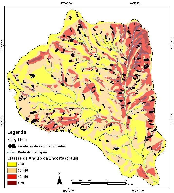 FIGURA 4: Mapa de Ângulo da Encosta. Notar que as áreas com maior inclinação se localizam no setor leste da bacia, no qual as faces das encostas estão voltadas majoritariamente para o Sul.