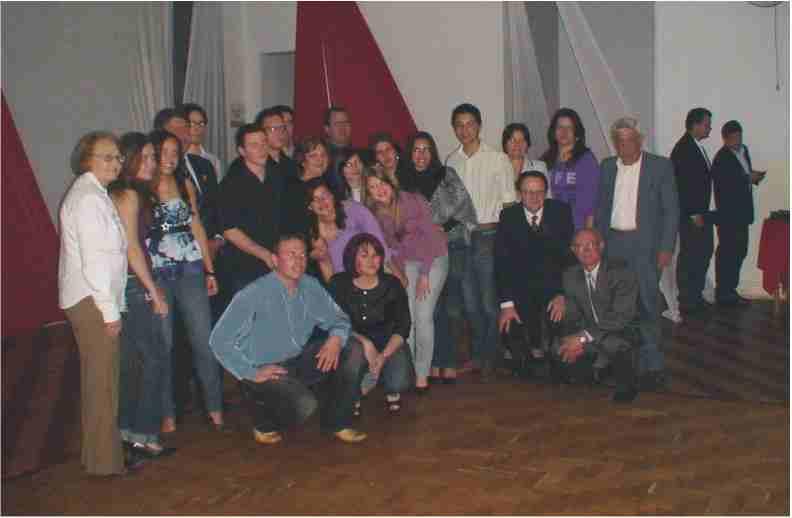 Novo clube de Rotaract no distrito 4780 Dia 17 de setembro, na cidade de Santiago, foi criado mais um clube de Rotaract, o Rotaract Club de Santiago Terra dos Poetas.