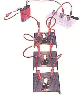 elétrica; O interruptor instalado no circuito