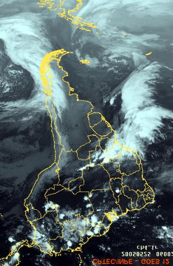 A configuração atmosférica para o dia do evento mostra uma região com pressão mais baixa desde o Oceano Atlântico, adentrando o continente pelo Estado de São Paulo e parte da Região Sul (Figura 11a).