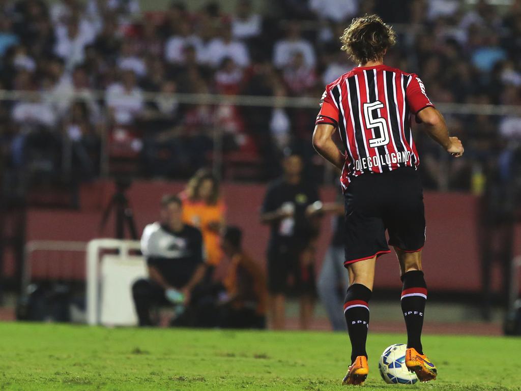 #ISSOÉSÃOPAULO PUBLICAÇÃO DO DEPARTAMENTO DE COMUNICAÇÃO DO SÃO PAULO FC FOTOS DE PAULO PINTO (CAPA) E RUBENS CHIRI