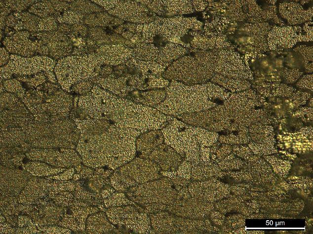 A figura 45 apresenta imagens da microestrutura do MB (a) e da ZTA (b). É visível a diferença de tamanho de grão entre estas duas zonas.