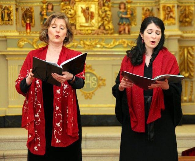 Birgit Wegemann Manuela Lopes Birgit Wegemann e Manuela Lopes são as duas solistas responsáveis pela