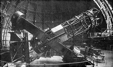 Mt. Wilson (1922) Montagem equatorial em ferradura com dois pés devido à grande massa do telescópio.