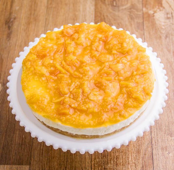 - 5 - Cheesecake com geleia de damasco PREPARO DA BASE AMANTEIGADA (MASSA) No processador, bata os biscoitos com a manteiga.