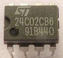 EEPROM (Electrically-Erasable Programmable Read-Only Memory) Tipo de