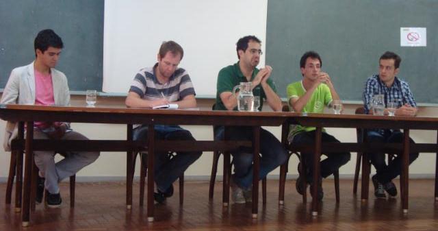 24 (quinta) 12h30 as 14h30 Sala 10 do CEE/UFV Mesa de Discussão com o Movimento de Empresas Juniores da UFV sobre: Estudos