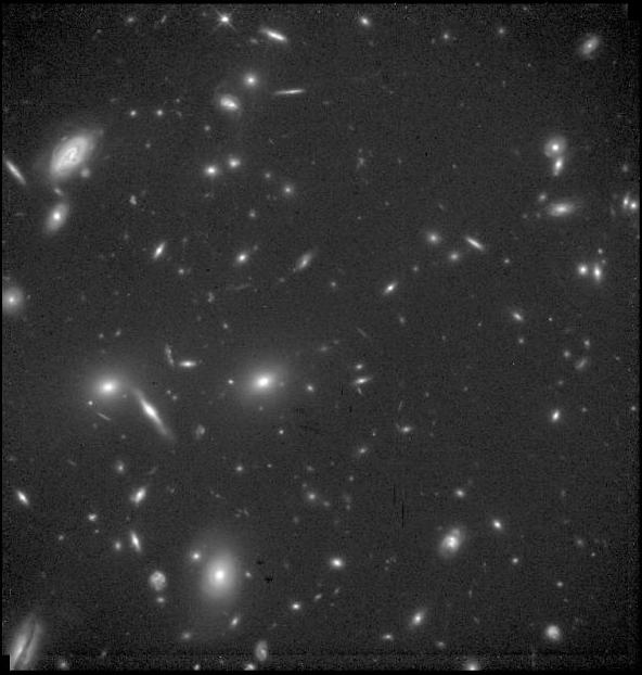 Aglomerados de Galáxias Aglomerados de galáxias têm dimensões da ordem de 6.000.