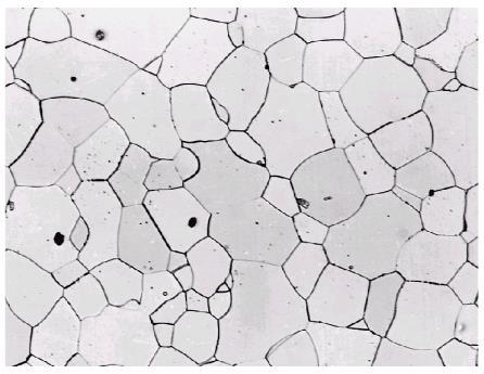 Imperfeições nos Sólidos Solidificação - resultado da solidificação de material fundido 2 etapas formação de núcleos crescimento de núcleos para formar cristais estrutura de grãos Inicia