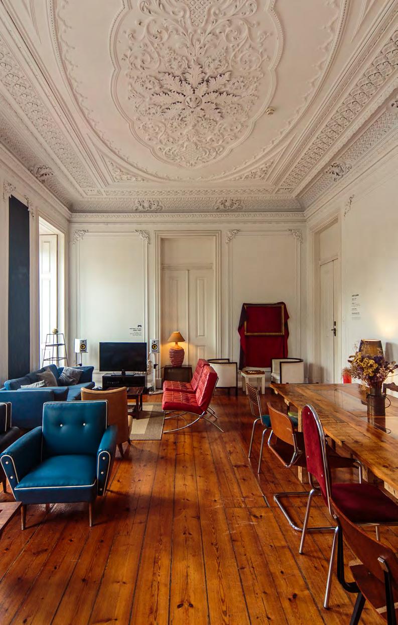 THE INDEPENDENTE Hostel & Suites Lisbon, Portugal Construído no início do século XX para albergar a residência oficial do embaixador suiço em Lisboa, este palacete no centro da cidade entre o Bairro