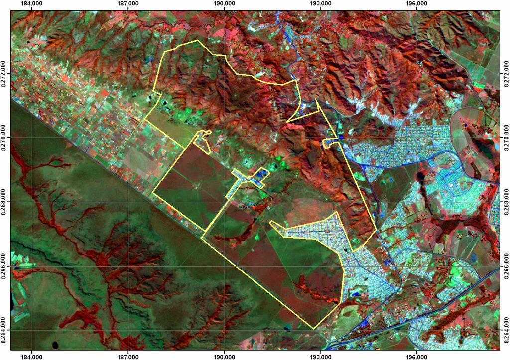O mapa de vegetação da região de estudo foi gerado a partir da imagem de satélite SPOT 4, datada de abril de 2003, com resolução espacial de 10 metros.