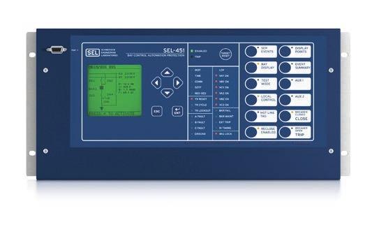 Além do I/O na placa principal, o relé tem uma placa tradicional de I/O para uso local na casa de controle, com o resto das entradas e saídas atribuídas aos nós remotos do Axion.