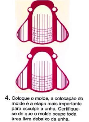 Afaste a cutícula com a ajuda de uma espátula, acerte o tamanho das unhas naturais com o formato arredondado. 3.