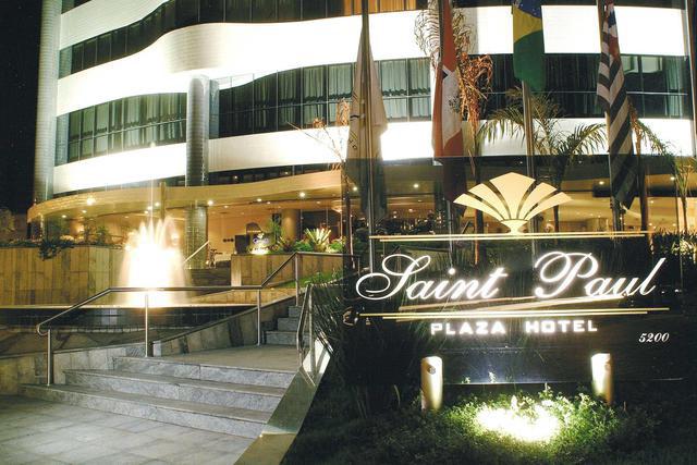 Hotel Quality Saint Paul oferece área de lazer com