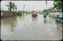 Ocorrência de chuvas intensas e subida do caudal do rio Incomati e Umbeluzi nos dia 4 e 5 de Março Provincia de Maputo $ Quintais alagados nos bairros de Liberdade,