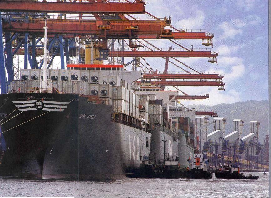 Porto de Santos avança no ranking global #1 na América do Sul, #2 no Hemisfério Sul e #39 no mundo Top Container Ports 2006 2005 Port TEUs 1 1 Singapore 24.792.400 2 2 Hong Kong 23.539.
