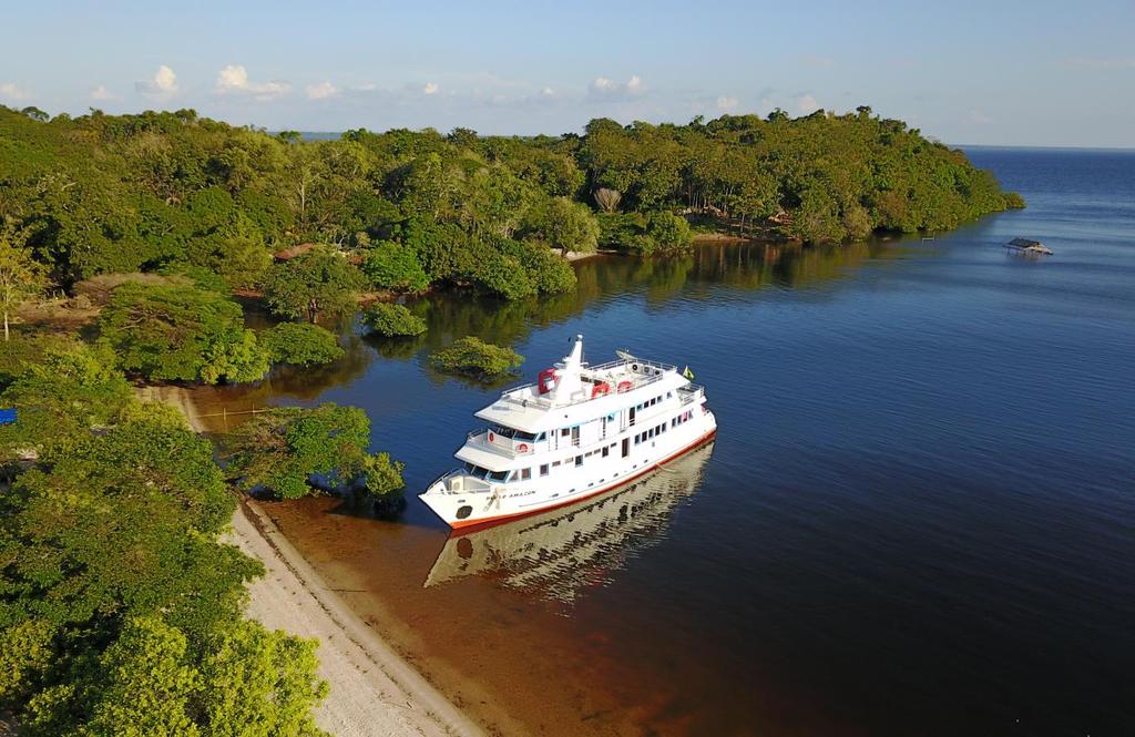 Navegando pelo Rio Tapajós a bordo do Belle Amazon - Foto: Walter Fonseca Conhecer a Amazônia brasileira vai muito além de seus aspectos naturais.