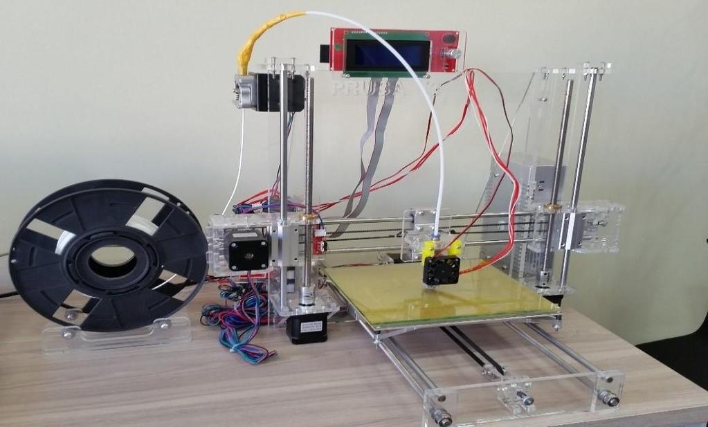 12 Para a criação de protótipos em 3D feita pela MA precisa - se de um software CAD para modelar e criar o objeto.