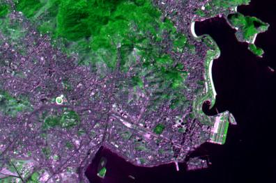 2. Imagem Spot, detalhado em roxo o centro do Rio de Janeiro, em verde a