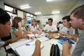 Metodologia Serão utilizadas: Diversas leituras como fator de estímulo ao aprendizado.