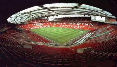 Aprendendo com o mundo O estádio sede do Manchester United, O Old Trafford, apelidado de Teatro dos Sonhos, é o segundo maior estádio da Inglaterra, com capacidade para 76.