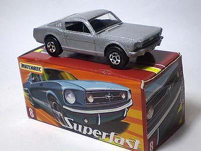 2005 Matchbox Superfast 2006 Dodge Charger R/T -