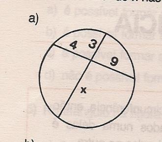 15. a) Um quadrado está inscrito