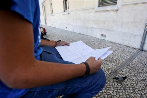 Jornal Escolar da Escola Estadual Castro Alves- 1ª Edição- n 1/ Agosto de 2012 Galera esse é a primeira edição do nosso jornal, foi elaborado com muito carinho pelos alunos do Clube de Matemática.